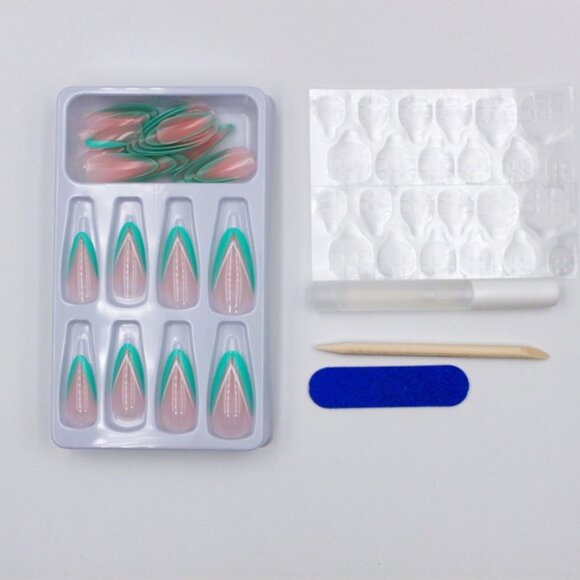 Turquoise almond shape press on nails sea - Picture 4 of 4